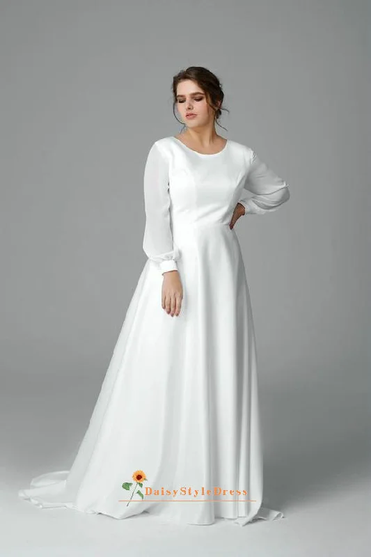 Sexy Back Long Sleeve Plus Size Wedding Dress