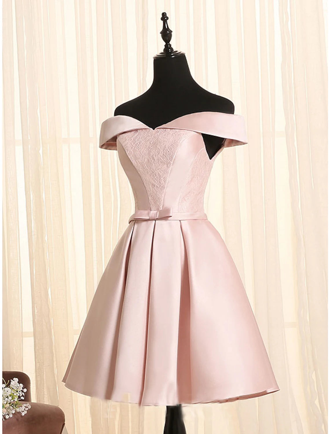 A-Line Minimalist Elegant Engagement Cocktail Party Dress Off Shoulder Sleeveless Short / Mini Satin with Bow(s) Lace