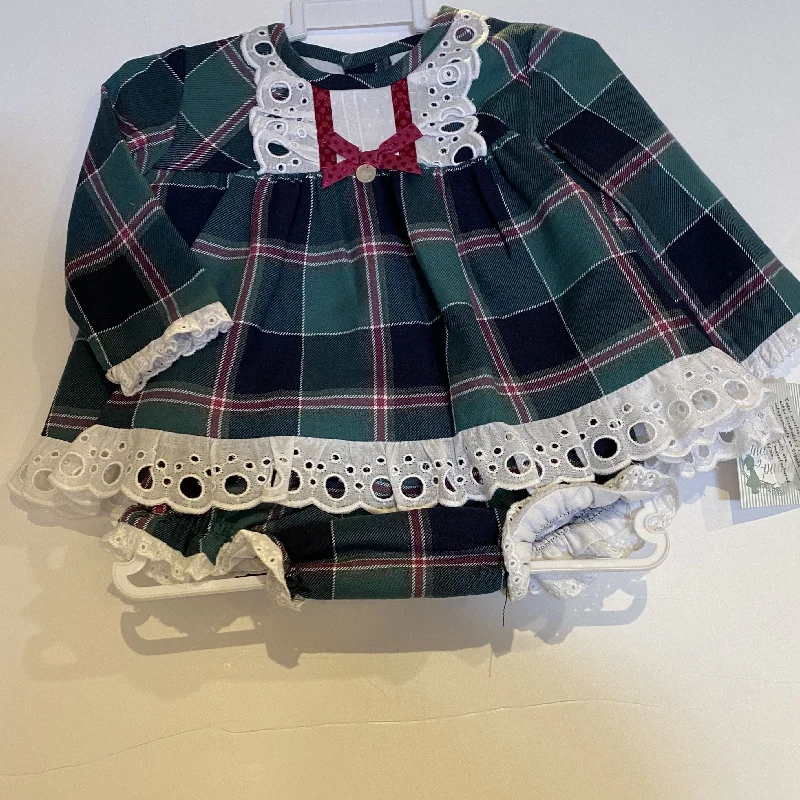 MARTA Y PAULA PLUM TARTAN DRESS WITH BONNET AND KNICKERS