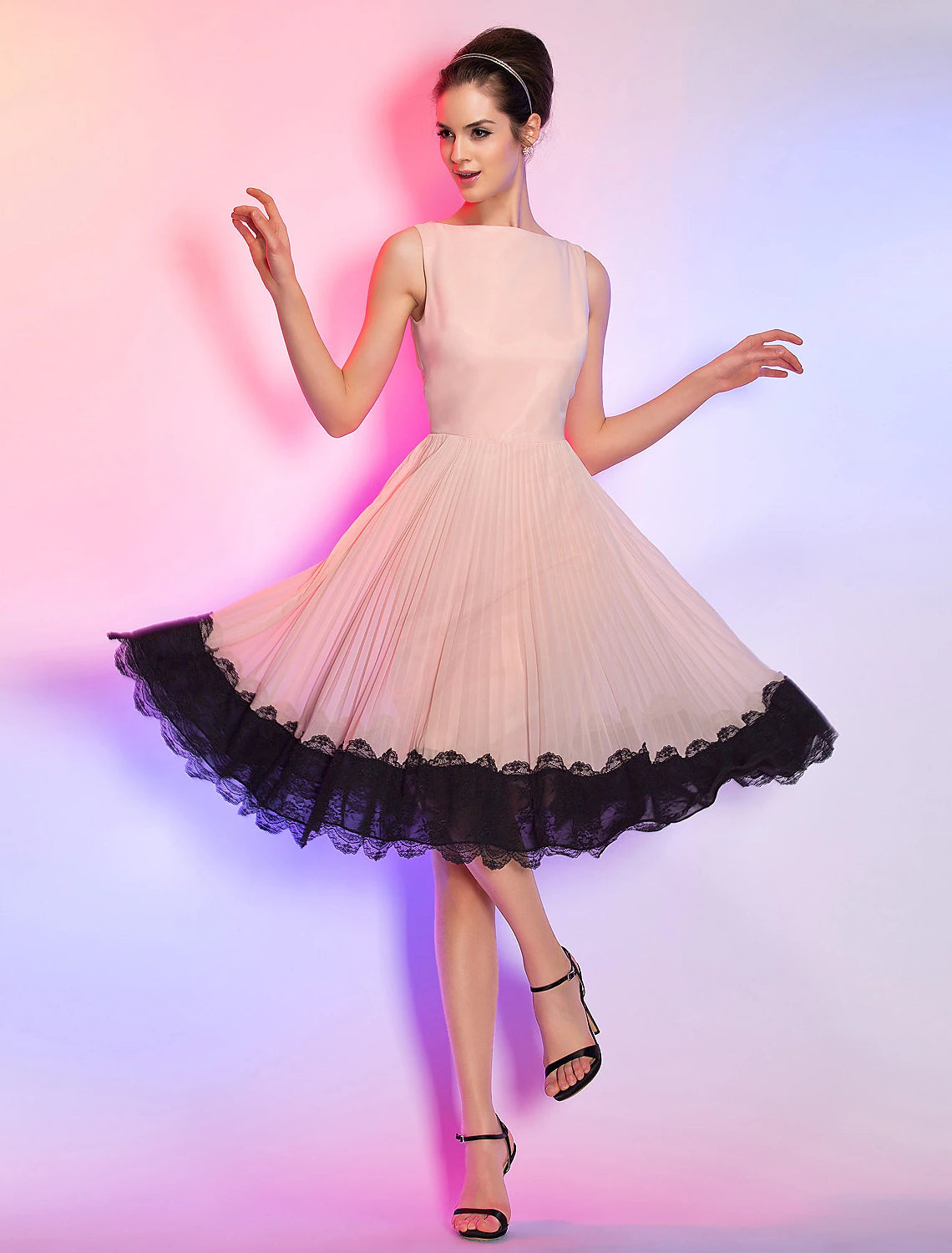 A-Line Vintage Dress Homecoming Graduation Knee Length Sleeveless Boat Neck Pink Dress Chiffon with Lace