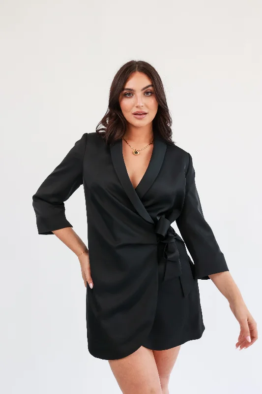 "The Sarah" Wrap Blazer Dress (Black)