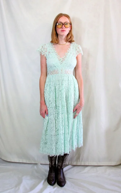 RENT Green Lace Midi Dress