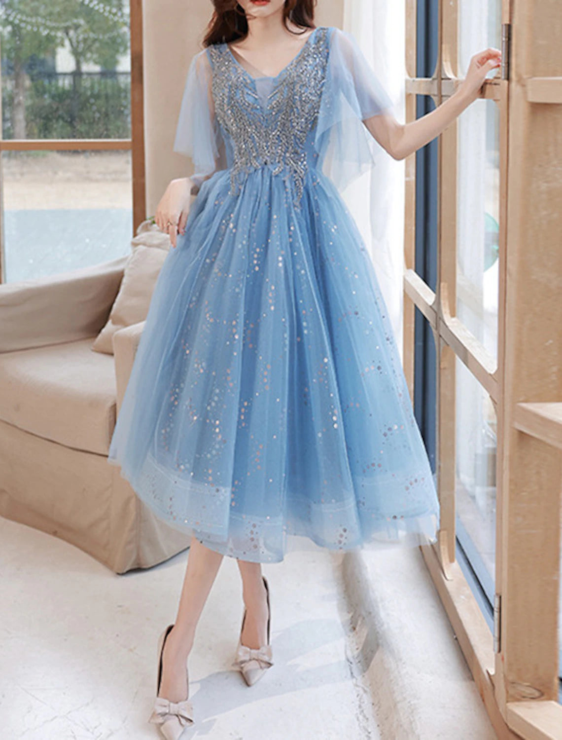 A-Line Homecoming Dresses Glittering Dress Graduation Party Wear Knee Length Short Sleeve V Neck Tulle with Glitter